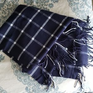 NWOT Gap recycled cozy scarf